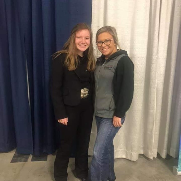 Meet your Posher, Hannah - Picture 4 of 4